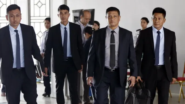 နေပြည်တော် တွေ့ဆုံပွဲ တစ်ခုမှာ တွေ့ရတဲ့ ရက္ခိုင့်တပ်တော် အေအေ ကိုယ်စားလှယ် အဖွဲ့