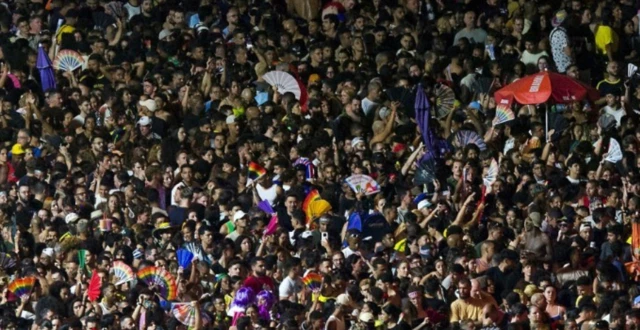 Multidão em Copacabana