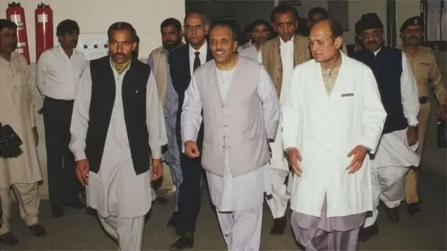 पाकिस्तानी पदाधिकारी