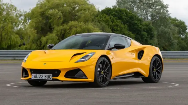 قرار بود لوتوس امیرا آخرین مدل کارخانه با موتور درون‌سوز باشد