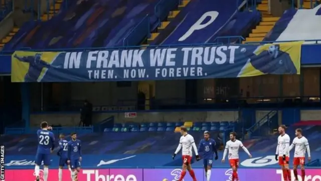 လမ်းပတ်ကို ထောက်ခံကြောင်း ပရိသတ်တွေက ပြခဲ့