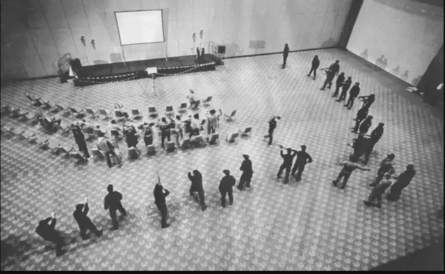 Raggii baxsadka ahaa oo goob la isugu keenay