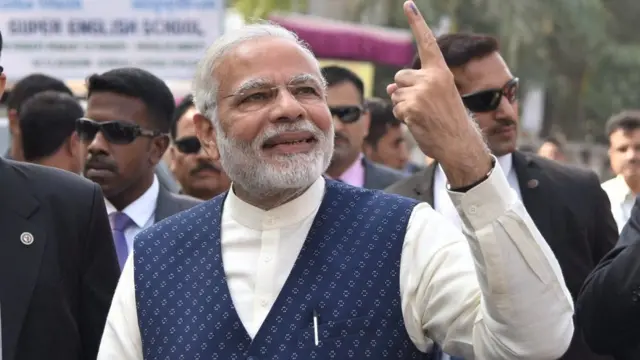 नरेंद्र मोदी