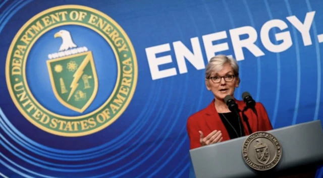 АКШ министри Женнифер Грэм айымдын айтымында, бул ийгиликтүү сыноо дүйнөлүк отун-кубат тармагынын жаңы доорго өткөндүгүн туюнтат.