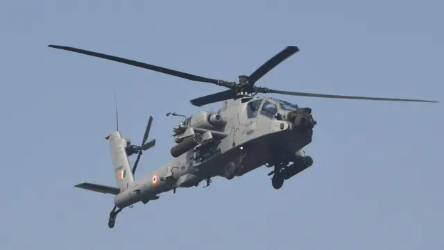 امریکی ساختہ اپاچی جنگی ہیلی کاپٹر
