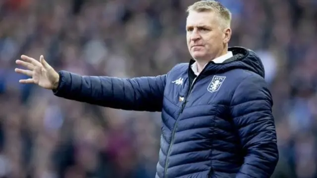 Mkufunzi wa Aston Villa Dean Smith