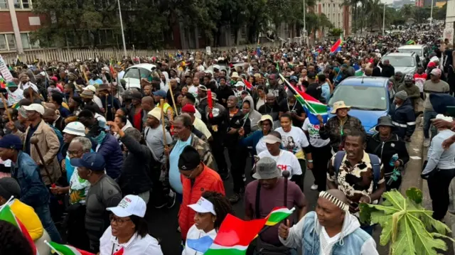 Protesters march against illegal migrants for South Africa