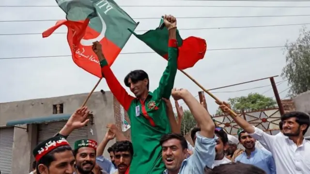 पीटीआई कार्यकर्ता