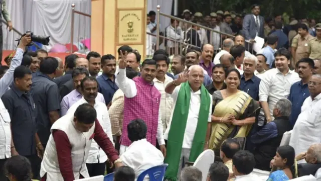 कर्नाटक: नाम से एक 'डी' हटाने पर मुख्यमंत्री बन गए येदियुरप्पा?