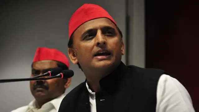 अखिलेश यादव