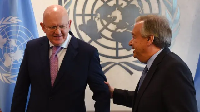 نبنزیا و دبیرکل