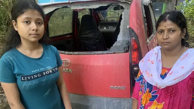 સુનાલી સાહા તેમનાં માતા સાથે