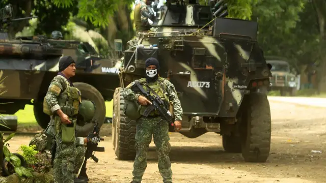 Quân đội Philippines chuẩn bị cho một đợt tấn công nhóm Hồi giáo Abu Sayyaf ở tỉnh Sulu, miền Nam Phillipines hồi tháng 9/2016