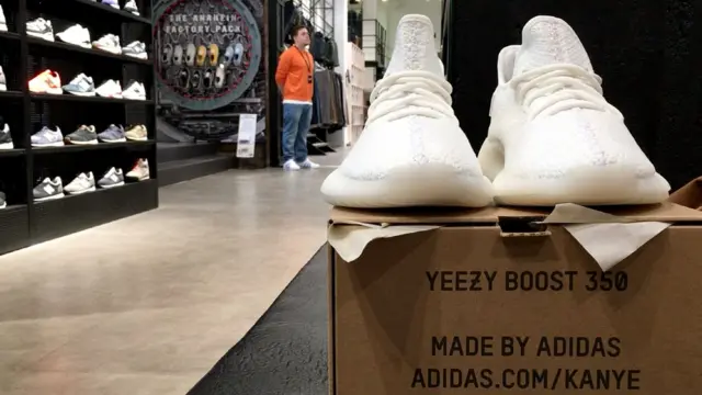 Кроссовки Yeezy Boost