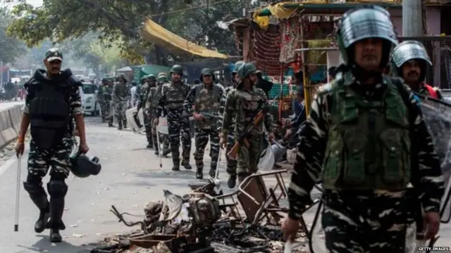 ਸੁਰੱਖਿਆ ਕਰਮੀ