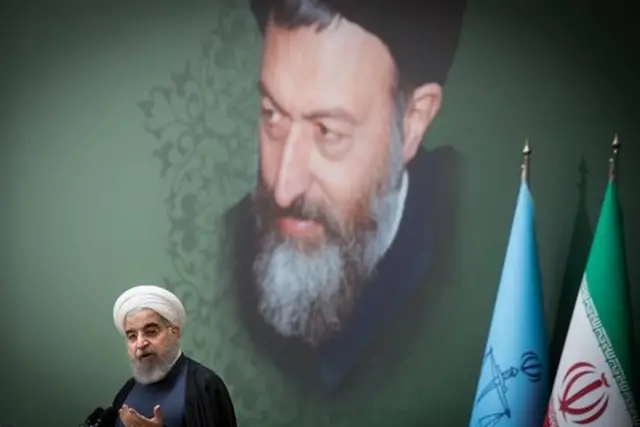 محمد بهشتی، حسن روحانی