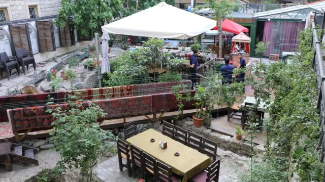 Qazıntılar yerində bəzən restoranlara rast gəlmək olar