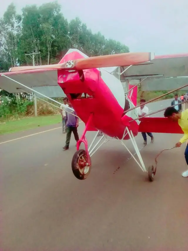 xiyyaara obbolaan lamaan midhaassan