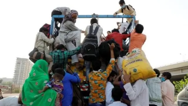 प्रवासी मज़दूर