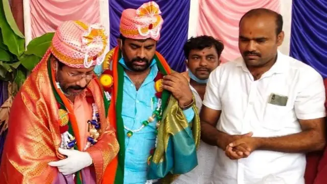 ધારાસભ્યની બર્થડે પાર્ટી