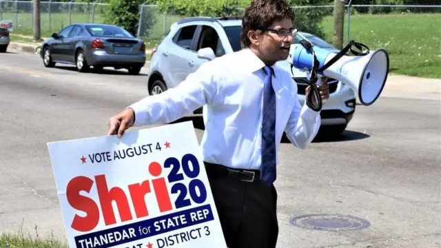 डॉ. श्री ठाणेदार