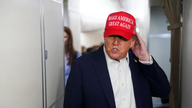 صورة تُظهر الرئيس الأمريكي دونالد ترامب.
