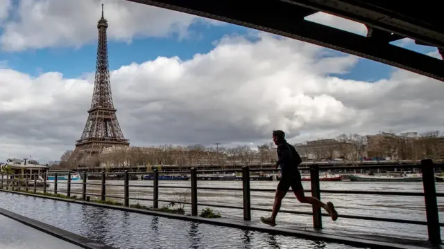 Sida laga soo xigtay khubarada, waa in aan isku daynaa in aan gaarno heerkeena ugu sarreeya ee jireed marka aan gaarno d'ada 30-meeyada si aan u helno heer wanaagsan oo caafimaad jirka ah sannadaha dambe (Xigasho: Sawirada Getty)