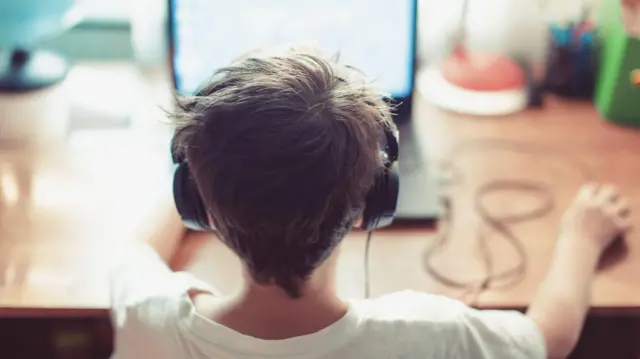 குழந்தை வளர்ப்பு