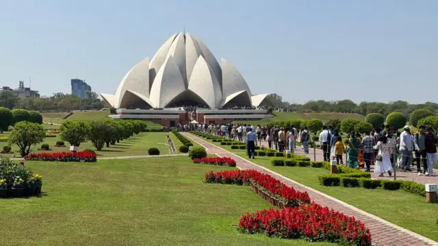 بہائیت کا سفر