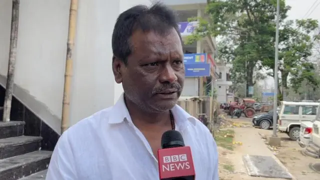 अजय मंडल दावा करते हैं कि भागलपुर के लोगों की मांग के मुताबिक़ ज़्यादातर काम उन्होंने पूरे कर दिए हैं.