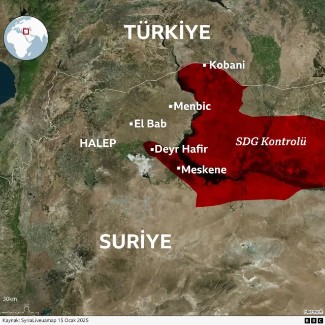 Suriye haritasında Fırat'ın batısındaki bölgeler dahil SDG kontrolündeki alanlar kırmızıyla işaretlenmiş. 