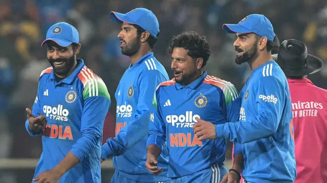 मार्को येनसन का विकेट लेने के बाद भारतीय खिलाड़ी