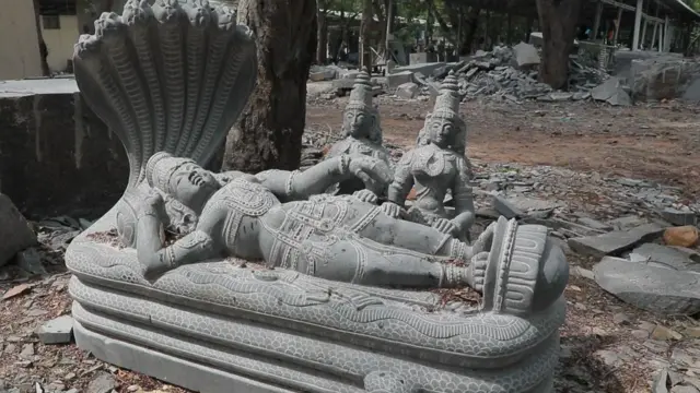 దేవతల శిలలు, ఎస్వీ శిల్ప కళాశాల, తిరుపతి, టీటీడీ, ఆగమ శాస్త్రం