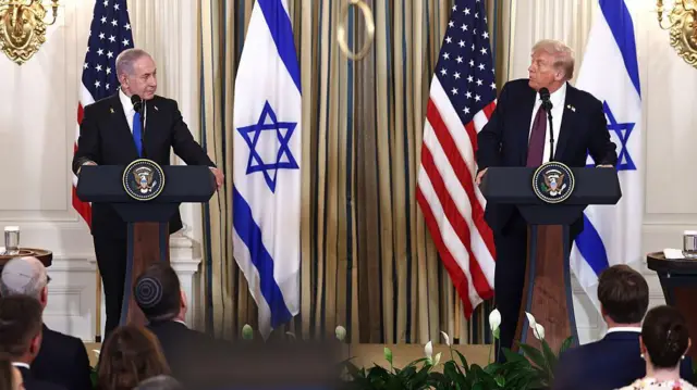 Binyamin Netanyahu ve Donald Trump 29 Eylül'de Beyaz Saray'daki görüşmelerinin ardından basın toplantısı gerçekleştiriyor. 