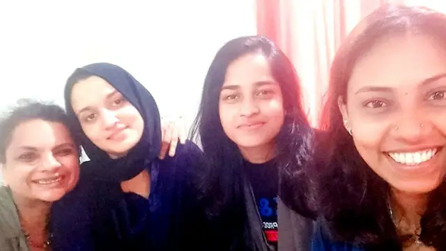 इस जोड़े का कहना है कि कई लोगों ने उनका साथ दिया