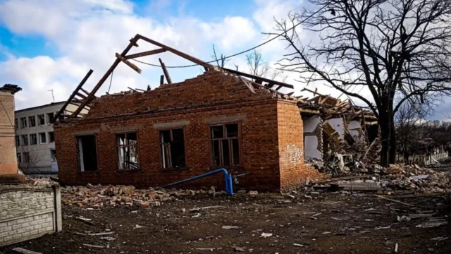 Разрушенный дом 