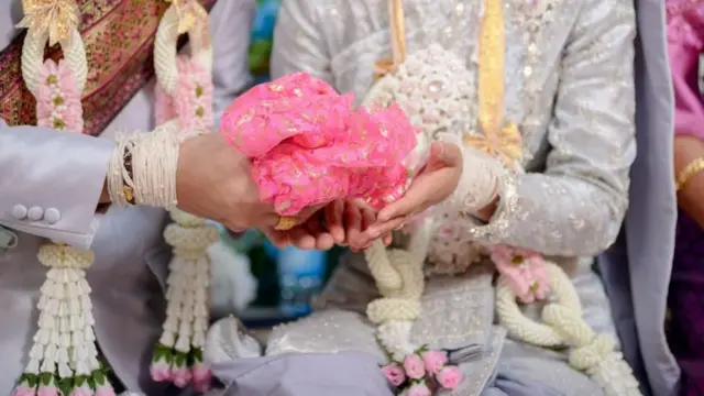 పెళ్లి తంతు