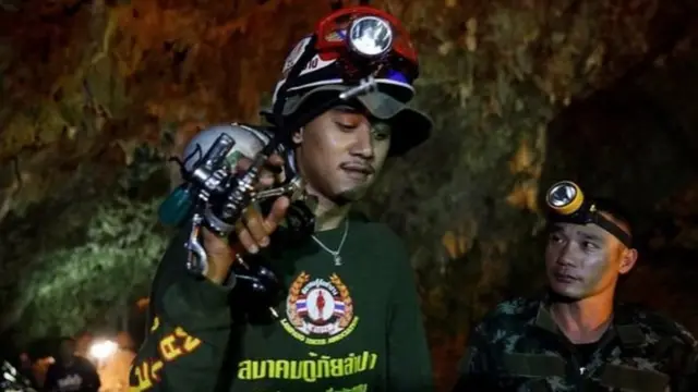 امدادی عملہ