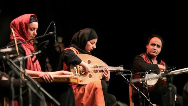 نوازندگان زن