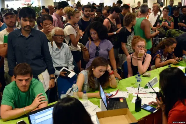 માઉન્ટ આંગુગ જ્વાળામુખીની તસવીર