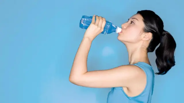 喝水