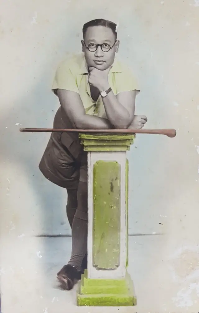 ရန်ကုန်ရေဒီယိုက အသံလွှင့်သူ ဦးတင့်ဆွေ