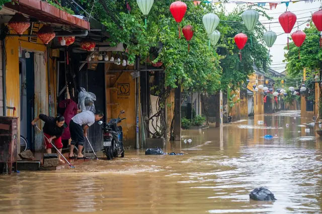 వియత్నాం, వరదలు