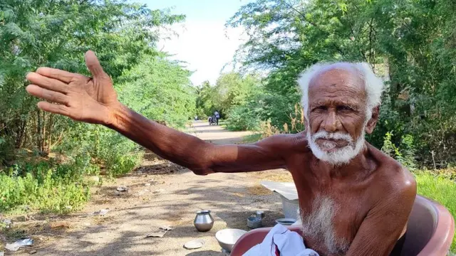 என்.எல்.சி சுரங்க விரிவாக்க பணிக்கு நெல் பயிர்கள் அழிப்பு கிராம மக்கள் போராட்டம்