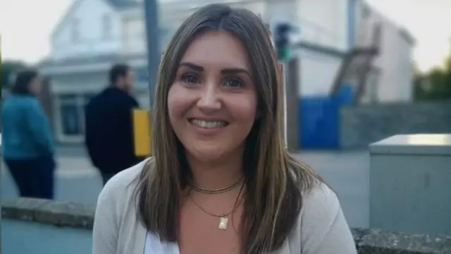 凱蒂是一名小學老師