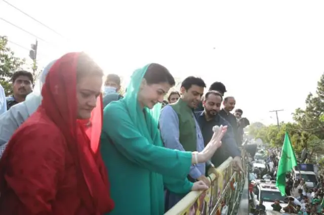 د مریم نواز په مشرۍ د پاکستان مسلم لیګ 'ن' لاریون پرون له لاهوره روان شوی