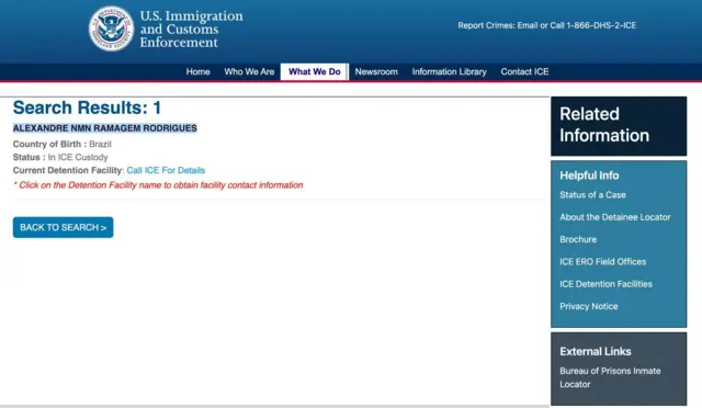 Captura do site do ICE que mostra o nome de Alexandre Ramagem em custódia do ICE.
