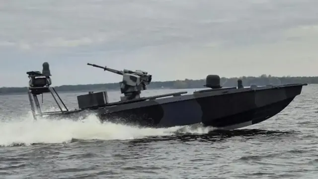 Украинский беспилотный катер в море
