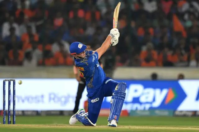 அர்ஜூனை 'இளவரசர்' நடத்துகிறதா மும்பை?