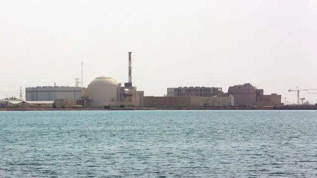 منظر عام لمحطة بوشهر للطاقة النووية في إيران